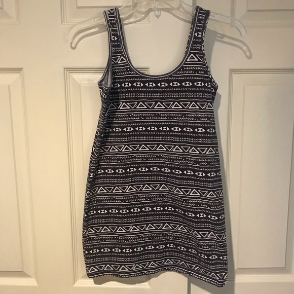 Billabong Aztec Tank Size Small - Picture 1 of 2